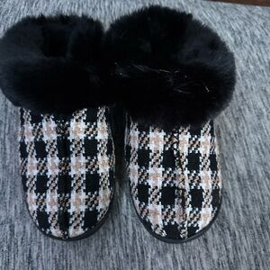 Women's Black and Tan Houndstooth Shoes